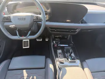 AUDI A6 Avant e-tron QU S-LINE MATRIX HuD B&O AIR AHK