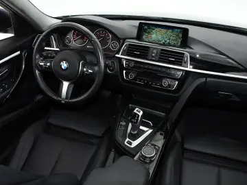 BMW Seria 3 330e iPerformance Sport Line