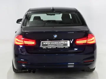 BMW Seria 3 330e iPerformance Sport Line