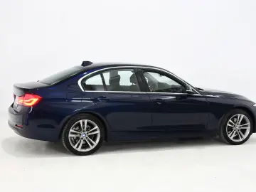 BMW Seria 3 330e iPerformance Sport Line