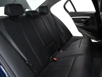 BMW Seria 3 330e iPerformance Sport Line