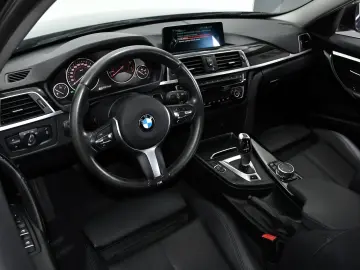 BMW Seria 3 330e iPerformance Sport Line