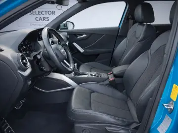 AUDI SQ2 2.0 TFSI quattro S-Tronic ACC SHZ NAVI BLIS