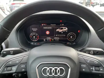 AUDI Q2 35 TDI quattro