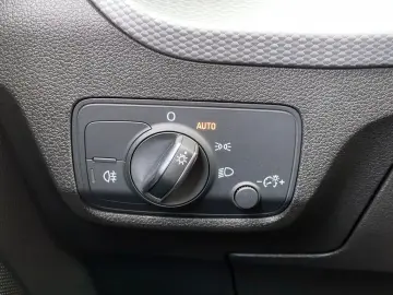 AUDI Q2 35 TDI quattro