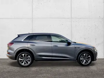 AUDI e-tron advanced 50 quattro 230 kW