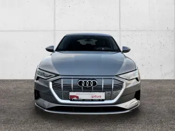 AUDI e-tron advanced 50 quattro 230 kW