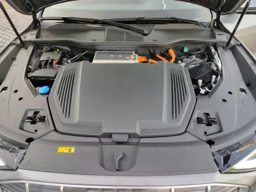 AUDI e-tron advanced 50 quattro 230 kW