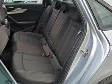 AUDI A4 Lim. 40TDI Quattro Virtual LED Kamera Carplay