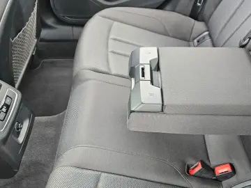AUDI A4 Lim. 40TDI Quattro Virtual LED Kamera Carplay