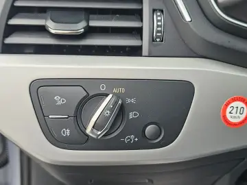 AUDI A4 Lim. 40TDI Quattro Virtual LED Kamera Carplay