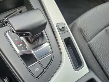 AUDI A4 Lim. 40TDI Quattro Virtual LED Kamera Carplay