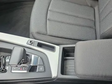 AUDI A4 Lim. 40TDI Quattro Virtual LED Kamera Carplay