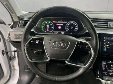 AUDI e-tron Sportback 50 quattro