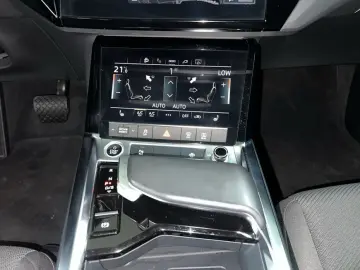 AUDI e-tron Sportback 50 quattro