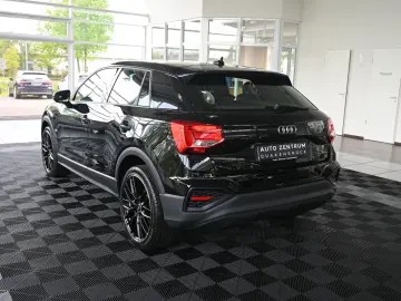 AUDI Q2 35 TDI qu S-Line LED Navi Leder Kamera 19