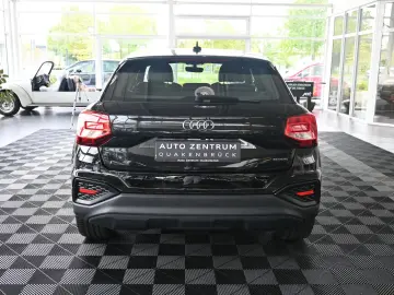 AUDI Q2 35 TDI qu S-Line LED Navi Leder Kamera 19