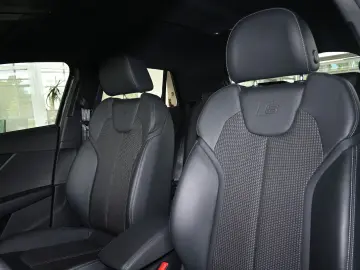 AUDI Q2 35 TDI qu S-Line LED Navi Leder Kamera 19