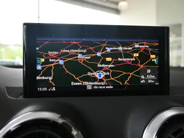 AUDI Q2 35 TDI qu S-Line LED Navi Leder Kamera 19