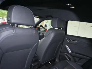 AUDI Q2 35 TDI qu S-Line LED Navi Leder Kamera 19