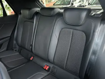 AUDI Q2 35 TDI qu S-Line LED Navi Leder Kamera 19