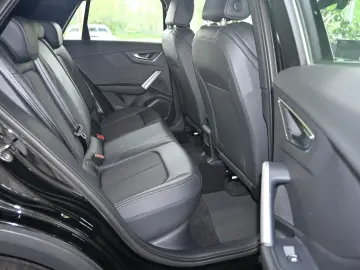 AUDI Q2 35 TDI qu S-Line LED Navi Leder Kamera 19