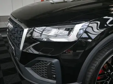 AUDI Q2 35 TDI qu S-Line LED Navi Leder Kamera 19