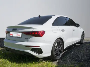 AUDI A3 Limousine 40 TFSI quattro S line