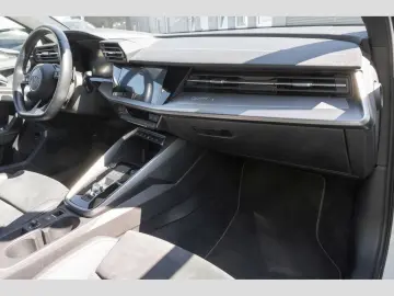 AUDI A3 Limousine 40 TFSI quattro S line