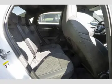 AUDI A3 Limousine 40 TFSI quattro S line