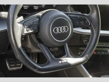 AUDI A3 Limousine 40 TFSI quattro S line