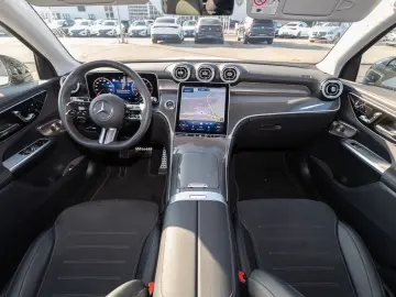 MERCEDES-BENZ GLC 220 d 4MATIC Coupé ACC LED Navi Pa…