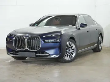 BMW 740d xDr Individual UVP172439.-. Fond Entertain.