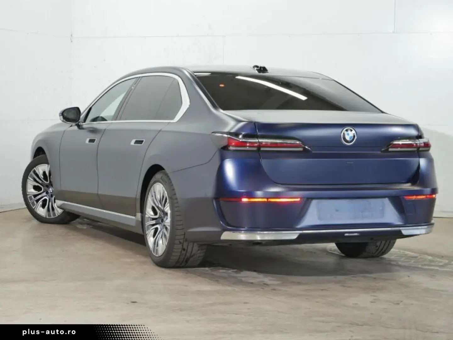 BMW 740d xDr Individual UVP172439.-. Fond Entertain.