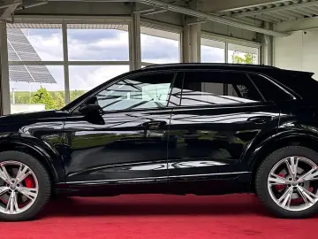 AUDI Q8 60 TFSI e quattro S LINE  HUD PANO AHK 360