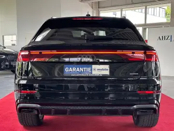 AUDI Q8 60 TFSI e quattro S LINE  HUD PANO AHK 360