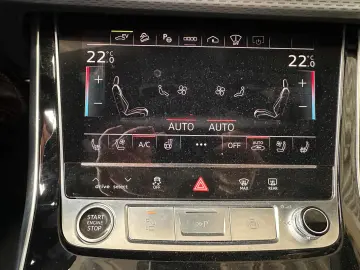 AUDI Q8 60 TFSI e quattro S LINE  HUD PANO AHK 360
