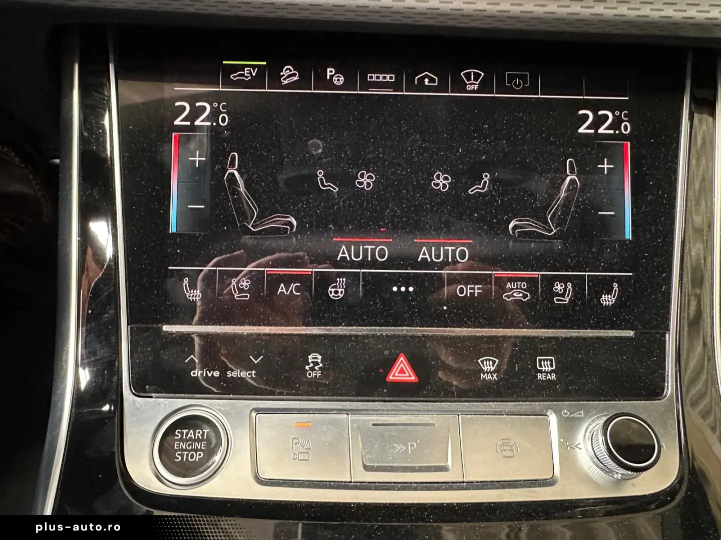 AUDI Q8 60 TFSI e quattro S LINE  HUD PANO AHK 360