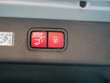 MERCEDES-BENZ E 450 d T 4M All-Terrain alpingrau Superscreen