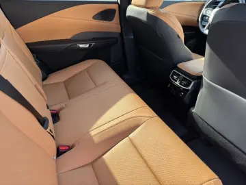 Lexus RX 450 h  Executive Seat aeration.