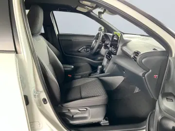 Toyota Yaris Cross 1 5 Teamplayer