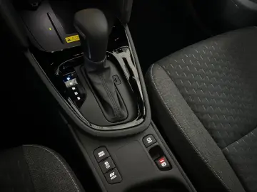 Toyota Yaris Cross 1 5 Teamplayer