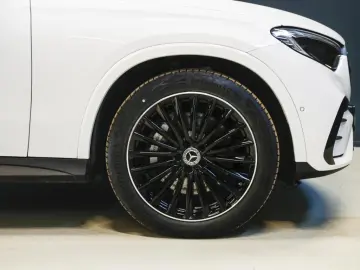 MERCEDES-BENZ GLC 300 d 4M  Coupé AMG Night Pano 360  Burm