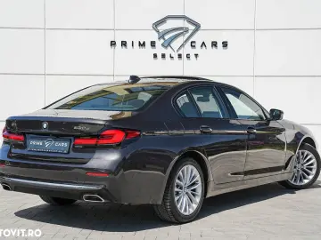 BMW Seria 5 530e xDrive Aut. Luxury Line