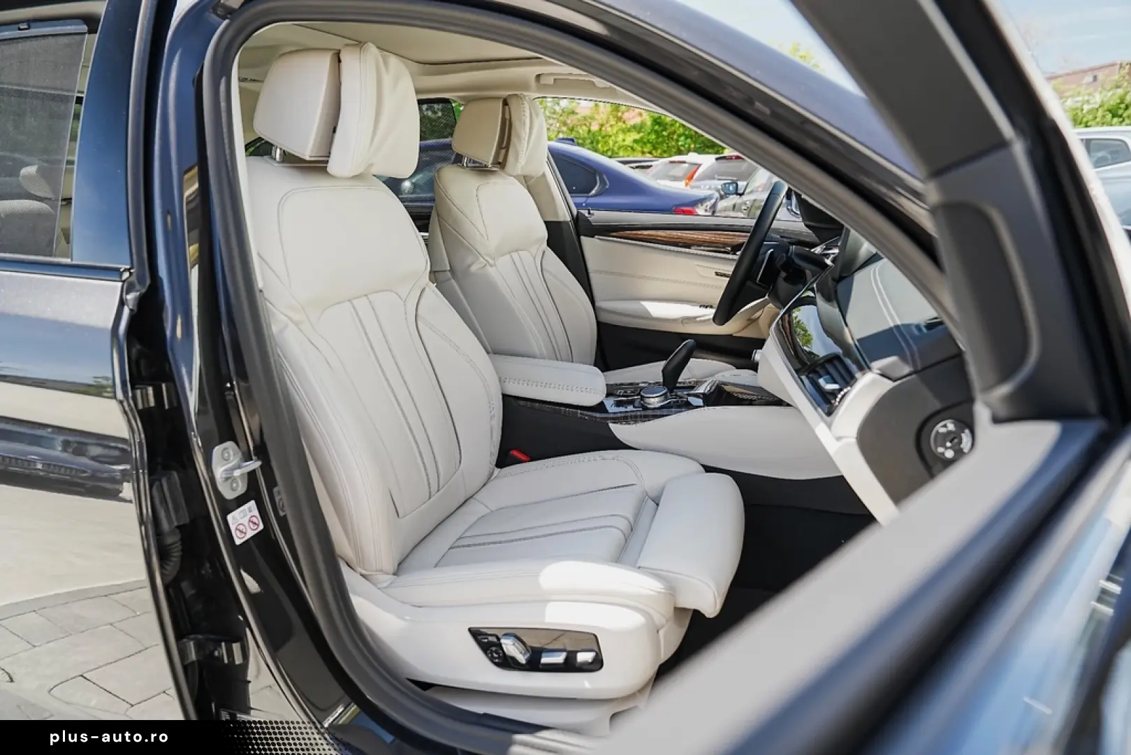 BMW Seria 5 530e xDrive Aut. Luxury Line