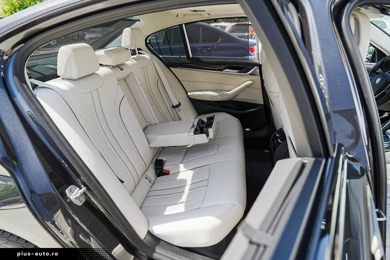 BMW Seria 5 530e xDrive Aut. Luxury Line