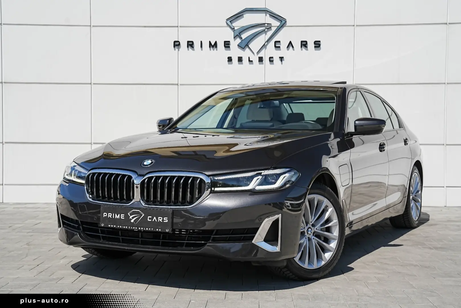 BMW Seria 5 530e xDrive Aut. Luxury Line