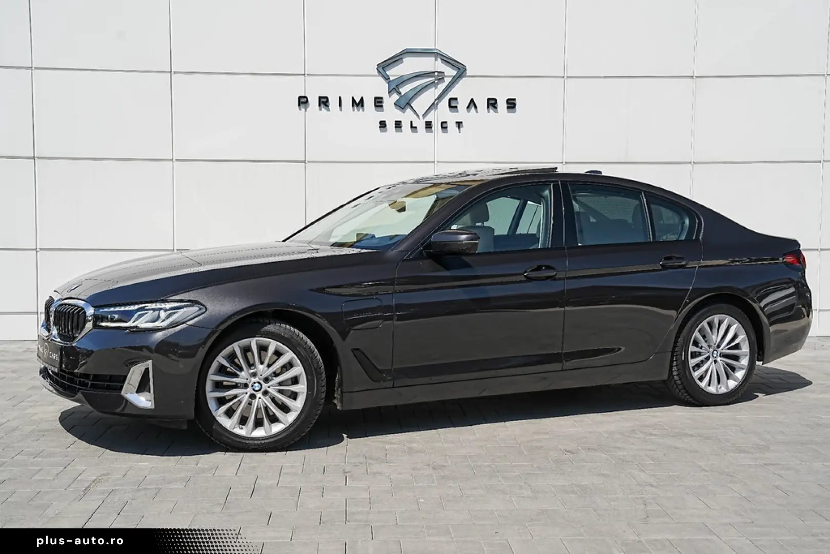 BMW Seria 5 530e xDrive Aut. Luxury Line