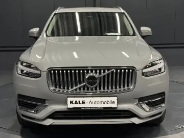 Volvo XC90 Core Recharge Plug-In Hybrid AWD