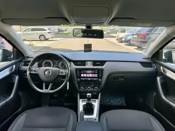 Skoda Octavia 2020 Istoric Front assist Dubluclimatronic